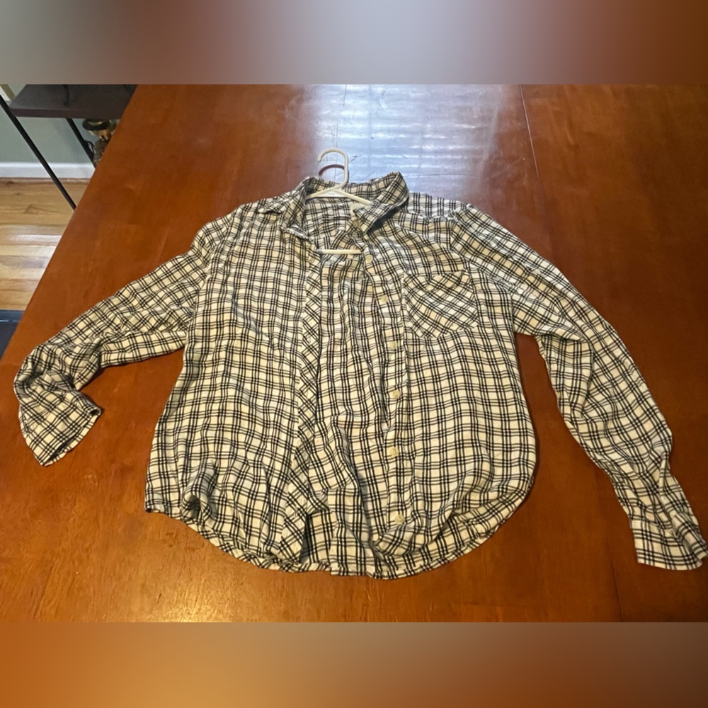 Soft plaid button down shirt size L